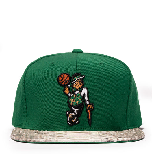 JUST DON BOSTON CELTICS “LOGO MAN” (GREEN-NATURAL BRIM)