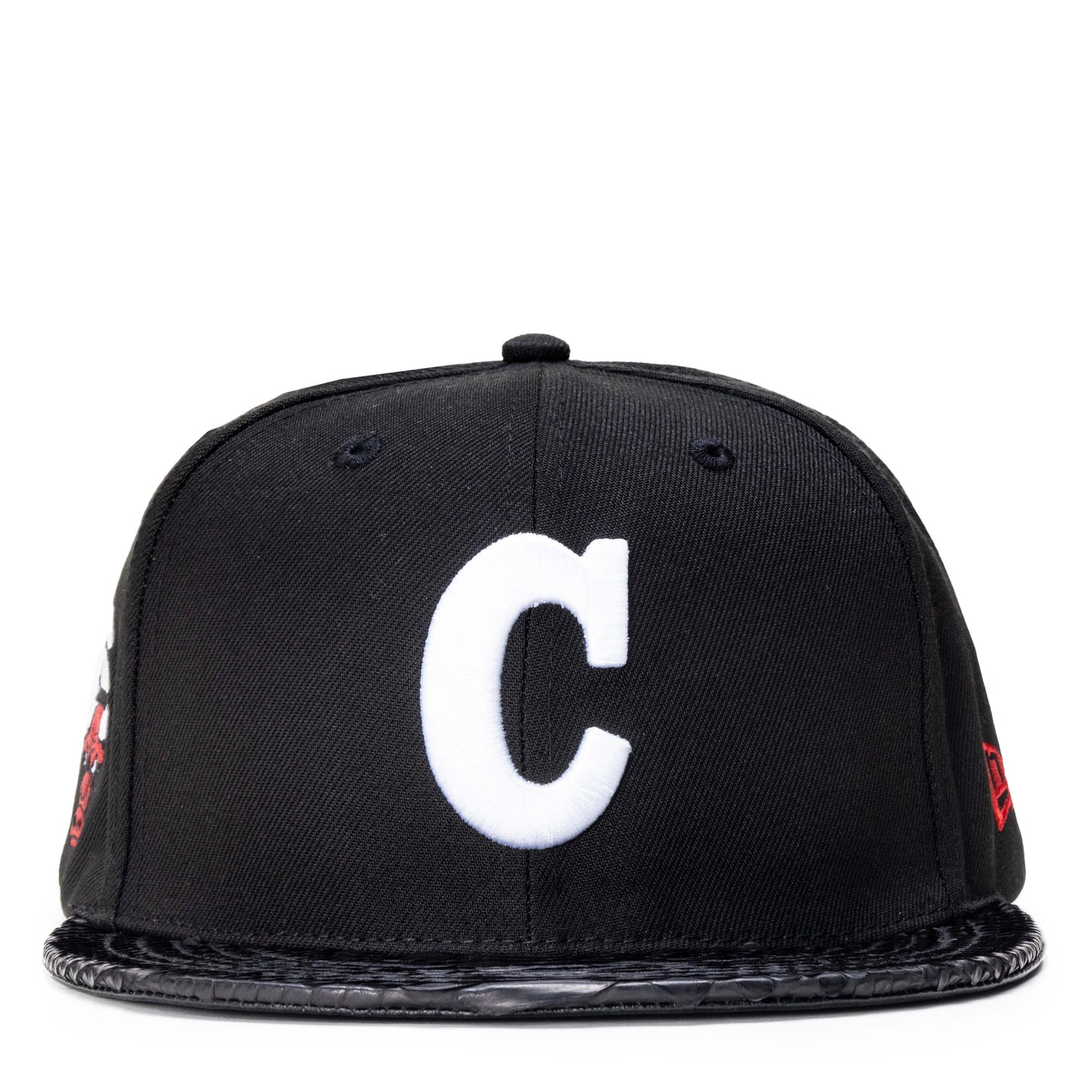 JUST DON CHICAGO BULLS “C” (BLACK BRIM)