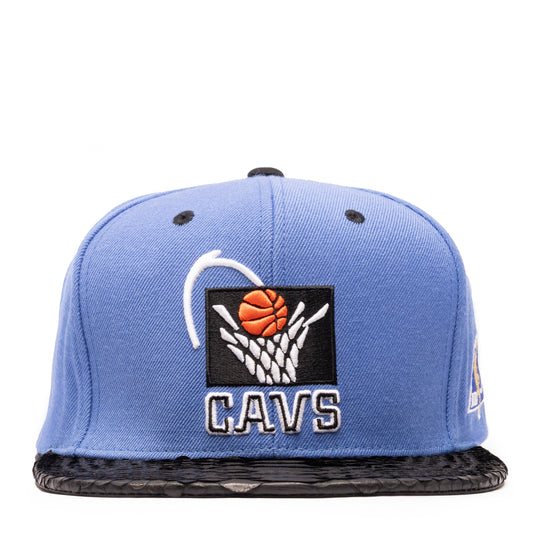 JUST DON CLEVELAND CAVALIERS RETRO LOGO (BLUE-BLACK BRIM)